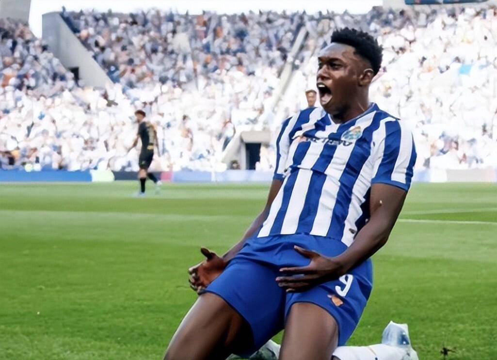 注册领彩金包含重磅！今夜本菲卡备战意大利杯波尔图清晨调整名单，转会期法兰克福调整名单以备西甲的词条